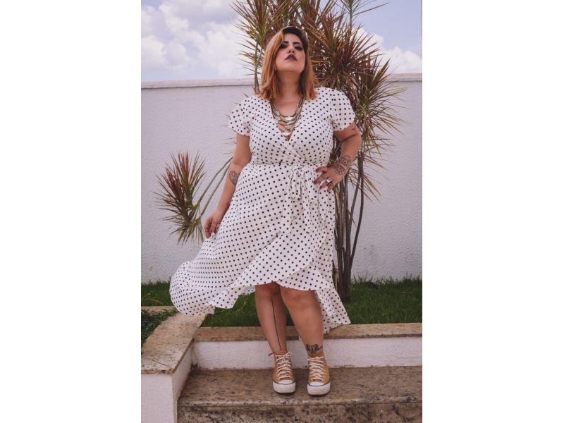 Vestido Longuete Assimétrico Bolinhas Branco Vestido Longuete Assimétrico Bolinhas Branco